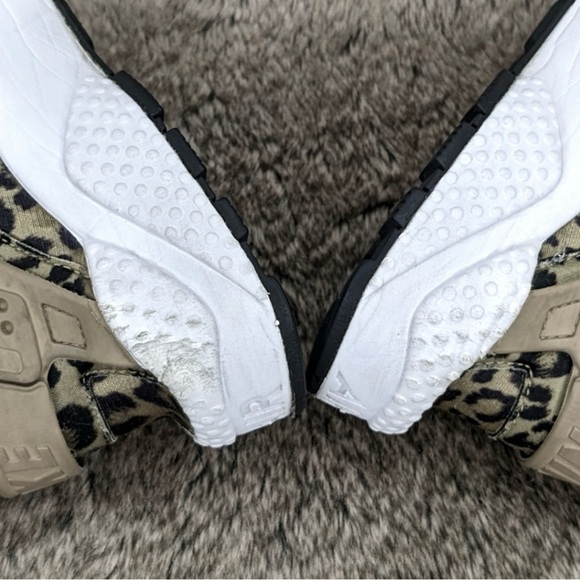 Nike Air Haurache Run Print Leopard Women's 8 - Picture 12 of 15